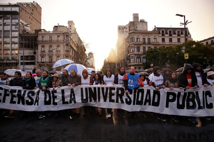 La Burocracia Entrega La Huelga Universitaria | Naranja Docentes ...